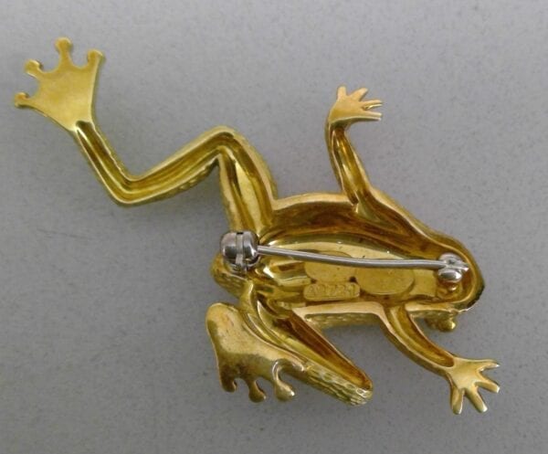18k yellow gold estate frog pin 